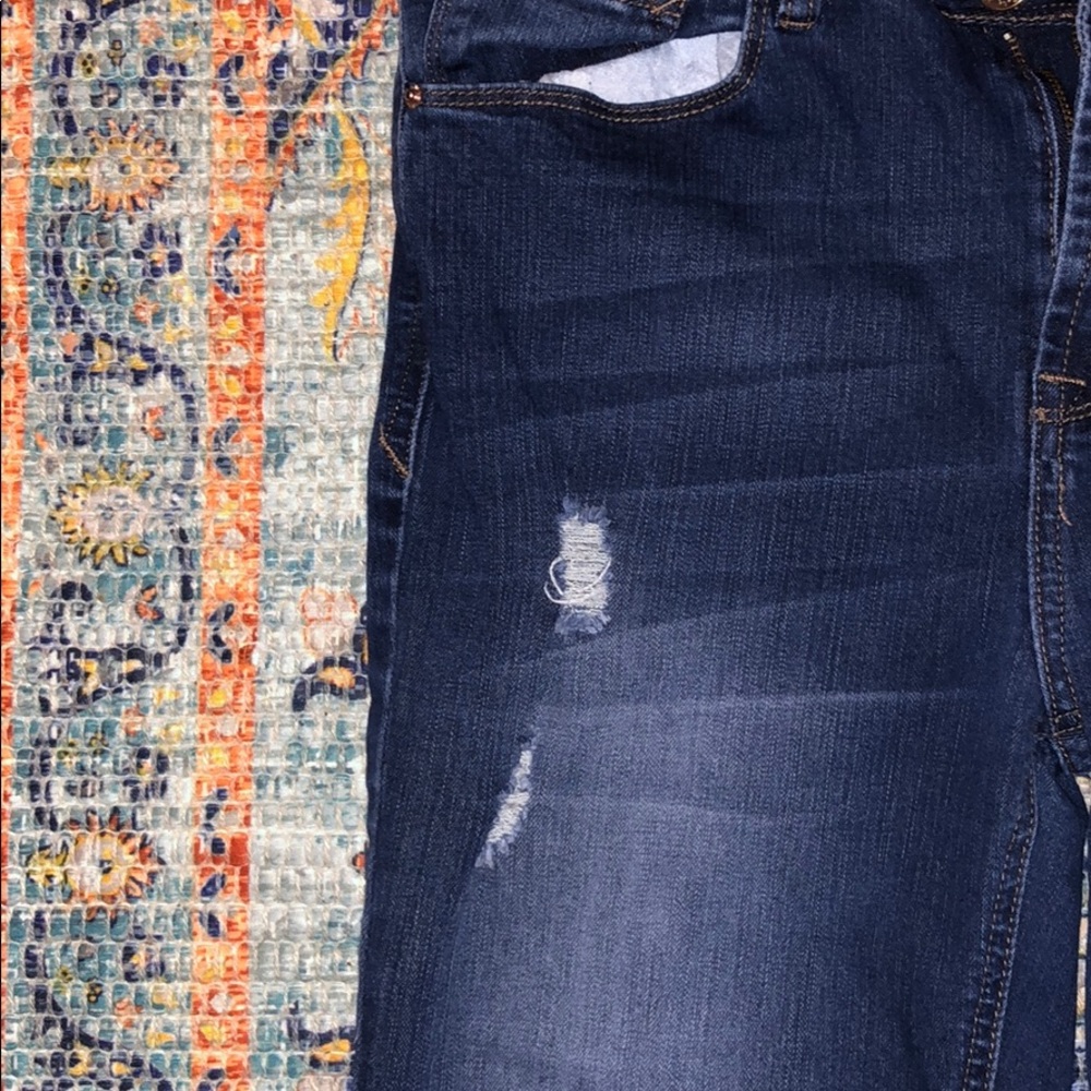 Slightly Ripped Denim Jeans - Picture 3 of 3